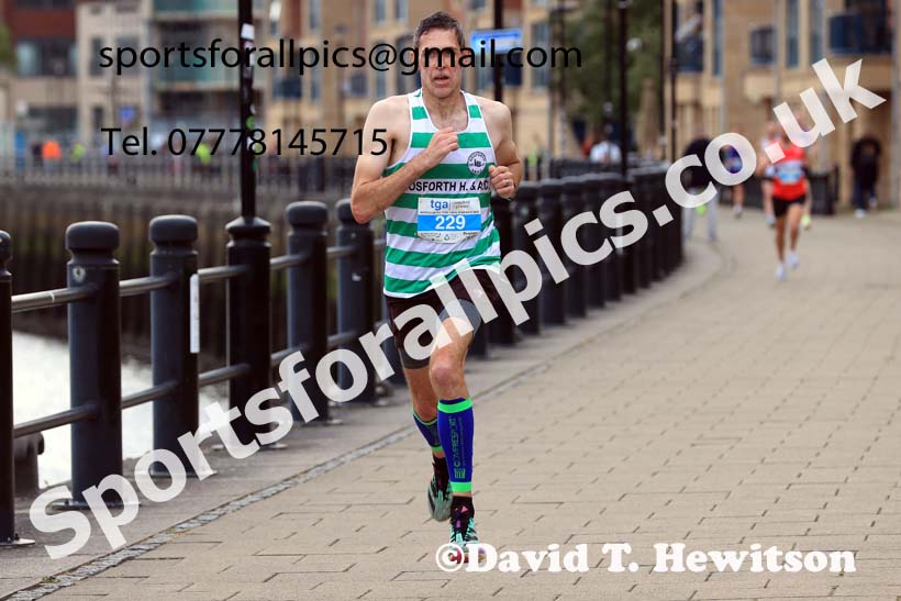 Bridges of the Tyne 5 Mile Road Race, Newcastle Quayside.  Photo: David T. Hewitson/Sports for All Pics